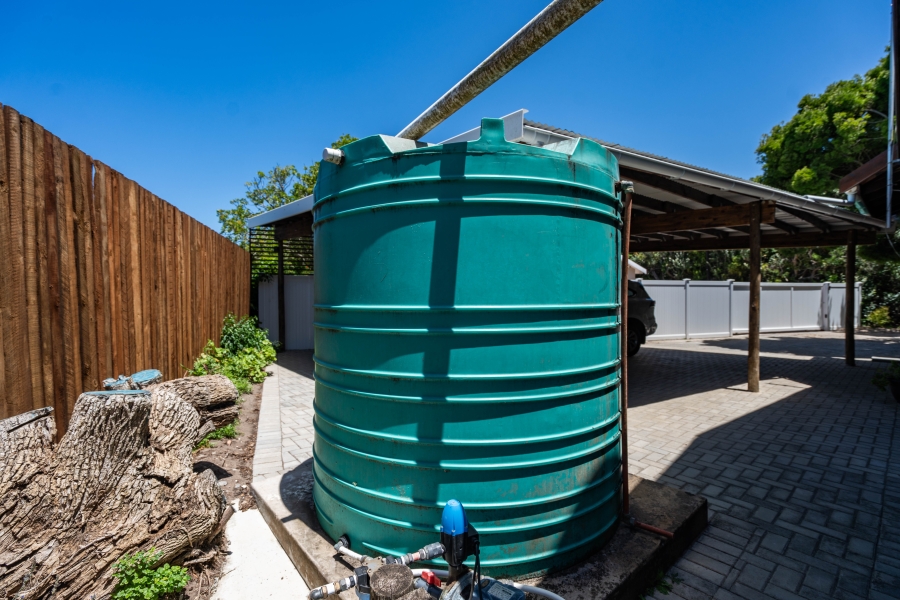 5 Bedroom Property for Sale in Seafield Eastern Cape